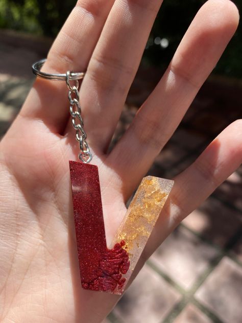 Red Resin keychain Red Resin Keychain, Red Keychain, Resin Keychain, Resin Craft, Diy Resin Crafts, Diy Resin, Resin Diy, Resin Crafts, Arrow Necklace