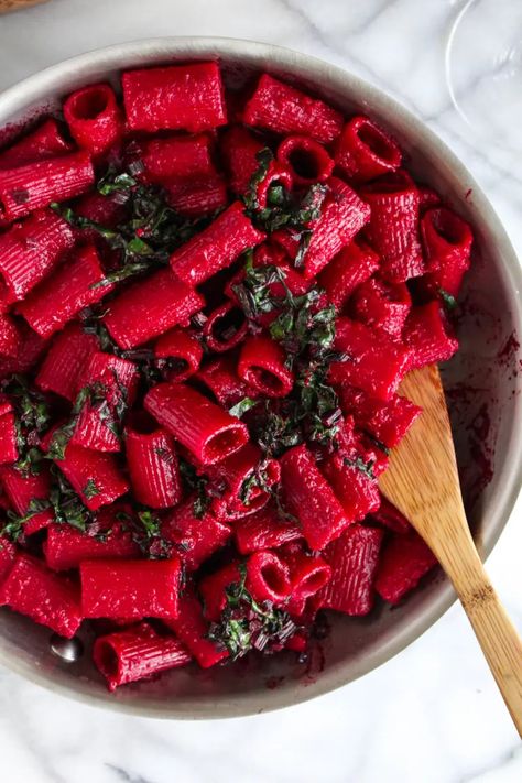 Red Beets Recipe, Red Wine Pasta, Easy To Make Pasta, Apartment Cooking, Beet Pesto, Sauteed Beet Greens, Beet Pasta, Wine Pasta, Red Pasta