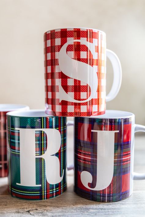 Learn how to make your first mug with the Cricut Mug Press! These infusible ink mugs make great DIY gifts for the holidays, Mother's Day, Father's Day or birthdays. Get a step-by-step tutorial showing you how to design, cut and press your first project. #cricut #mugpress #firstdayofhome Cricut Mug Press Ideas Christmas, Mug Press Cricut, Cricut Mug Press Ideas Infusible Ink, Mug Press Ideas, Cricut Mug Press Ideas, Cricut Mug Ideas, Infusible Ink Mugs, Mug Press Designs, Cricut Mug Press