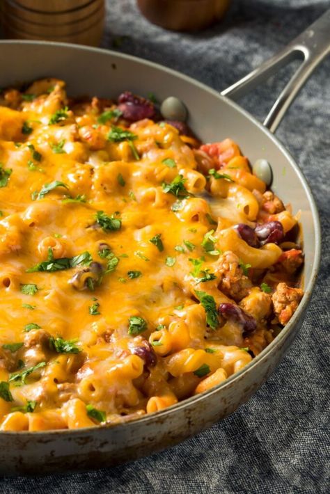 Chili Mac Recipe Pioneer Woman Pioneer Woman Chili Mac, Chilli Mac Recipe, Chilli Ideas, Pioneer Woman Chili, Macaroni Dishes, Elbow Macaroni Recipes, Chilli Mac, Chile Mac, Mac Recipes