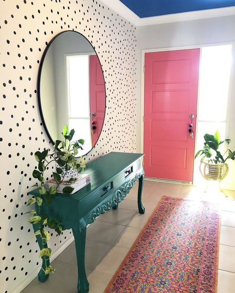 Bedroom Inspo Boho, Pattern Clashing, 70s Kitchen, Home Decor Apartment, Pink Door, Casa Vintage, Ideas Hogar, Deco Retro, Boho Bedroom Decor