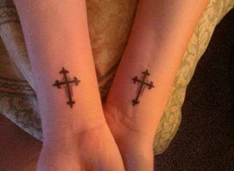 Cross Wrist Tattoo, Christian Cross Tattoos, Unique Cross Tattoos, Cross Tattoo On Wrist, Small Cross Tattoos, Tattoo Son, Cross Tattoos For Women, Cross Tattoo For Men, Cross Tattoos