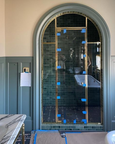 Jessica Helgerson on Instagram: “In tiny news, the shower door at Albee House and some of the vintage lights at our Brooklyn project got installed this week. . Grateful to…” Jessica Helgerson, Vintage Lights, Renovation Tips, Master Bath Remodel, Ensuite Bathroom, Shower Door, Bath Remodel, Beautiful Bathrooms, Vintage Lighting