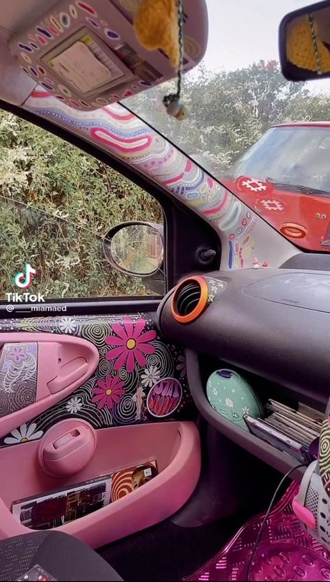 Painted Beetle Car, Cars Inside Decorations, Trippy Car Interior, Car Interior Decor Funky, Car Interiors Ideas, Decorating Inside Car Ideas, Pink Car Inside Aesthetic, Tapestry Car Roof, Cool Car Decorations Interior