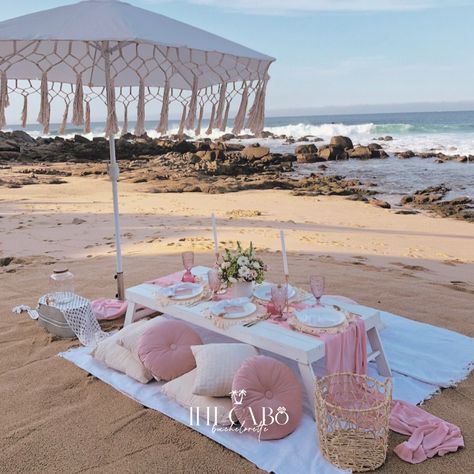 Beach Picnic Bachelorette Party, Bachelorette Party Picnic, 21st Decor, Beach Bachelorette Party Ideas, Barbie Picnic, Cabo Bachelorette, Beach Picnic Party, Bday Vibes, Pretty Picnic