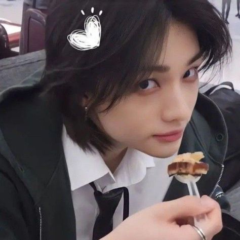 17 Kpop, Straykids Hyunjin Photoshoot, Pop Photos, Skz In Cute, Savage Kids, Mon Cheri, Kpop Entertainment, Drama Queens, Kids Icon