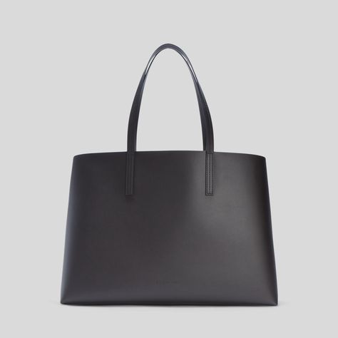 The New Day Market Tote | Everlane Everlane Tote, Everlane Bag, Market Tote Bag, Fall Handbags, Mary Kate Olsen, Tote Bag Black, Leather Finish, Market Tote, Leather Bag Women