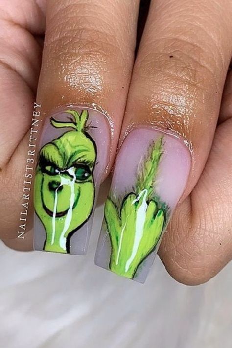 Cute Winter Nails Acrylic Short Simple, Red Grinch Nails, Grinch Christmas Nails Easy, Matt Winter Nails, Christmas Nails Short Grinch, Christmas Nails Crazy, The Grinch Christmas Nails, Simple Grinch Nails Short, Cute Grinch Nails