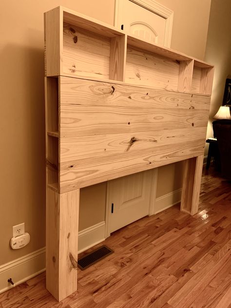 Headboard With Built In Shelves, Plywood Headboard With Shelves, Homemade Headboards With Shelves, Cubby Headboard Diy, Diy Headboard Ideas With Storage, Diy Shelf Headboard Ideas, King Storage Headboard Diy, Diy Headboard Ideas With Shelves, Headboard With Shelf On Top