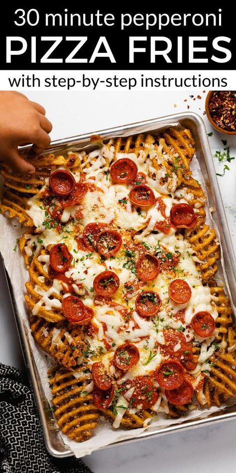 Pizza Fries Recipe Homemade, Fries Recipe Homemade, Pizza Fries Recipe, Wisconsin Beer Cheese Soup, Burger Board, Beer Cheese Soups, Cheesy Pizza, Pizza Fries, Baked Fries