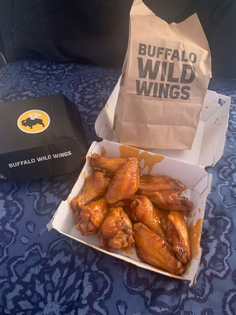 Wings Buffalo, Wings Food, Buffalo Wild, Buffalo Wild Wings, Usa Food, Food Babe, Buffalo Wings, Wing Recipes, Food Obsession