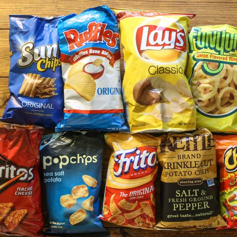 HOW MANY CHIPS ARE ACTUALLY IN BAGS OF DORITOS, CHEETOS, FRITOS, AND MORE Bag Of Cheetos, Lays Chips, Protein Chips, Hot Cheese, Snack Shack, Bag Of Chips, 100 Calorie, Frito Lay, Chips Brands