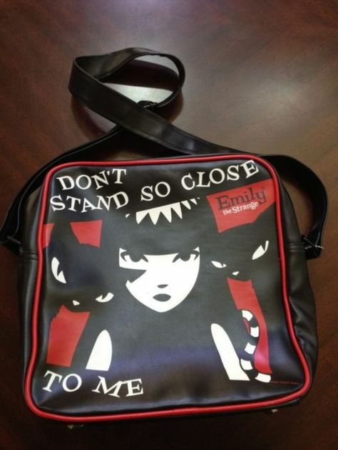 Emily The Strange - Don't Stand So Close To Me - Messenger Bag Gothic Handbags, Grunge Purse, Perky Goth, Emily Strange, Accessories Gothic, Emily The Strange, Bag Obsession, Goth Girl, Punk Grunge