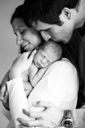 Newborn Baby Photo Ideas, Baby Photo Ideas, Newborn Family Pictures, Baby Boy Newborn Pictures, Baby Boy Newborn Photography, Foto Newborn, Newborn Photography Boy, Baby Fotografie, Newborn Family Photography