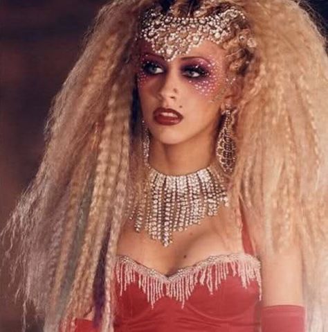 2000s on Twitter: "lady marmalade✨… " Christina Aguilera Lady Marmalade, Lady Gaga Body, Victoria Villarroel, Burlesque Makeup, 2000s Pop Culture, Lady Marmalade, Best Celebrity Halloween Costumes, Show Makeup, College Looks