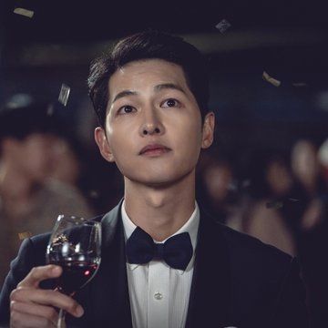 Vincenzo song joong ki k drama W Kdrama, Kim Hee Won, Kwak Dong Yeon, Vincenzo Cassano, Park Bo Gum, Lee Seung Gi, Picture Comments, Song Joong, Daejeon