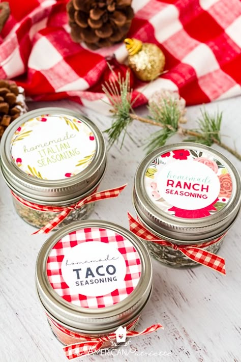 20+ Mason Jar Christmas Gift Ideas (that aren't sweet!) - The American Patriette Mason Jar Gift Wrapping Ideas, Mason Jar Christmas Desserts, Dips In A Jar Gifts, Dip In A Jar Gift, Mason Jar Diy Christmas, Decorating Canning Jars For Gifts, Mason Jar Christmas Gifts Diy, Christmas Bread Basket Gift Ideas, Homemade Seasoning Mixes Christmas Gifts