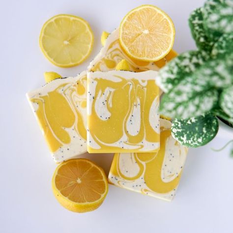 Cold Process Soap Designs, Easy Soap Recipes, Dessert Soap, Handmade Soap Recipes, Lemon Soap, Shell Crafts Diy, Homemade Soap Recipes, Lemon Verbena, Homemade Bath Products