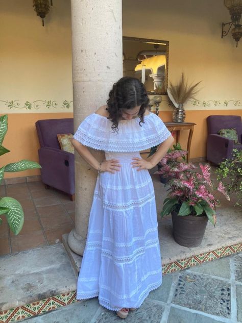 Mexican Dresses Traditional, Mexican Clothing Style, Mexican Traditional Clothing, Mexican Style Dresses, Mexico Dress, Spanish Clothing, Traditional Mexican Dress, Mexican Wedding Dress, Spanish Dress