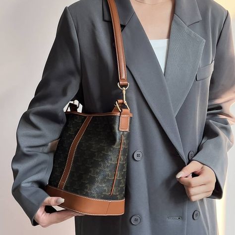 Celine Bucket 16 Bag Outfit, Celine Bucket Bag Outfit, Celine Bag Outfit, Celine Bucket Bag, Bucket Bag Outfit, Bucket Bags Outfit, Expensive Girl, Chanel Handbags Classic, Celine Fashion