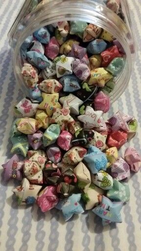 Origami Stars Aesthetic, Paper Stars Aesthetic, Origami Stars In A Jar, Origami Aesthetic, Christmas Crib Ideas, Star Origami, Drawing Christmas, Star Paper, Christmas Tree Decorations Diy