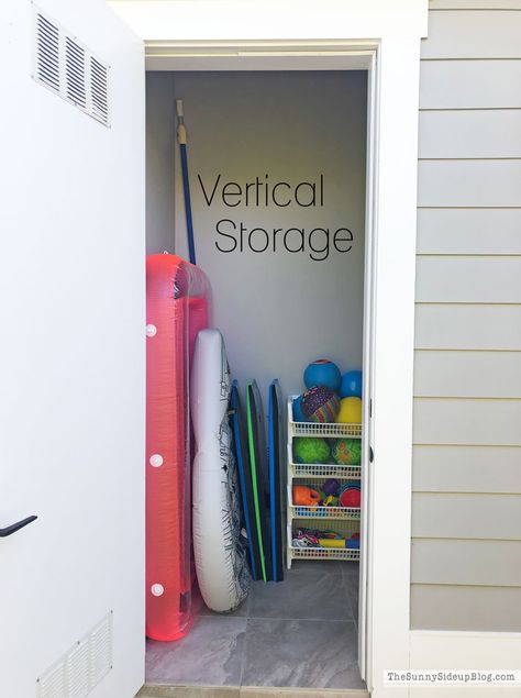 Pool House Storage, Outdoor Pool Bathroom, Pool Organization, Pool Float Storage, Pool House Bathroom, Pool Toy Storage, Pool Shed, Pool Storage, Living Pool