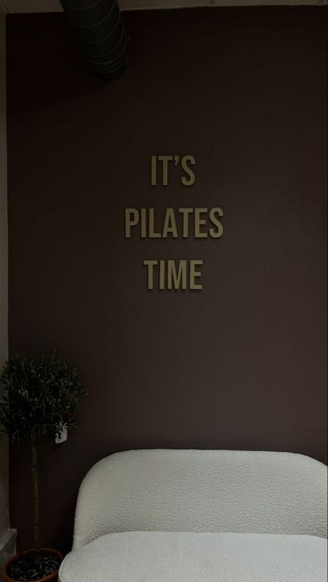 Vision Board Ideas Pilates, 2024 Vision Board Pilates, Pilates Inspo Motivation, Pilates Vision Board Pictures, Vision Board Pilates Aesthetic, Pilates Aesthetic At Home, Pilates Asthetic Picture, Vision Board Pilates, Reformer Pilates Photography