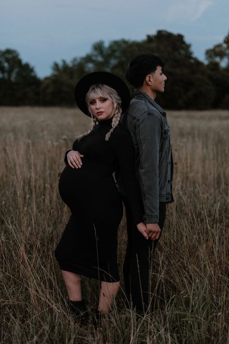 Spooky Maternity Photoshoot, Halloween Themed Maternity Pictures, Unique Maternity Poses, Spooky Maternity Pictures, Edgy Pregnancy Outfits, Edgy Maternity Outfits, Unique Pregnancy Photos, Edgy Maternity Shoot, Fun Maternity Pictures