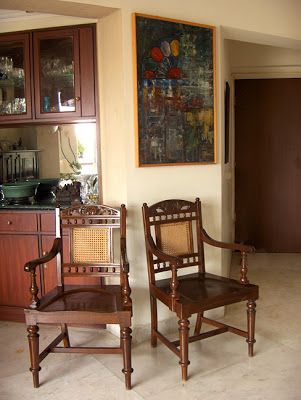 Sitout Chair, Chettinad Furniture, Chettinad House, Stylish Living Room Furniture, Beautiful Furniture Pieces, Indian Room Decor, Traditional Dining Tables, Wooden Sofa Set Designs, Chair Design Wooden