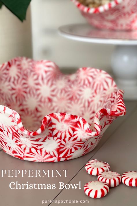 Are you looking for a fun, easy, and affordable DIY project this holiday season? Look no further! Introducing the Peppermint Christmas Bowl, a memorable treat that's perfect for any gathering. Whether you're in need of an eye-catching centerpiece, a unique hostess gift, or simply want to bring a sweet surprise to your Christmas celebrations, this craft will make your holiday dreams come true. So, gather your peppermints and let's get started! Peppermint Crafts Christmas, Peppermint Bowl, Peppermint Candy Bowl, Candy Dish Diy, Peppermint Popcorn, Christmas Candy Dish, Christmas Candy Easy, Christmas Countdown Diy, Peppermint Candles