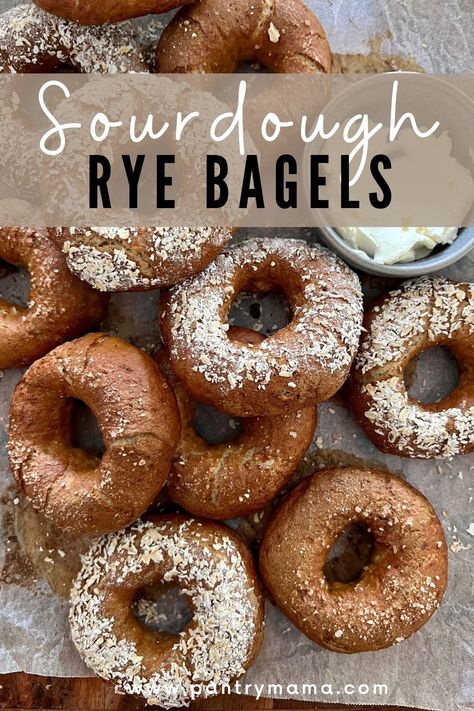 Rye Bagel Recipe, Pumpernickel Bagel, Rye Bagels, Bagel Recipe Easy, Rye Sourdough, Sourdough Rye, Sourdough Bagels, Discard Recipe, Easy Sourdough