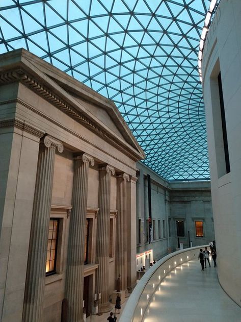 The British Museum, British Museum London, British Museum Aesthetic, British History Museum, Birmingham Photography, Museum Interior, Paris Girl, London Museums, London Life