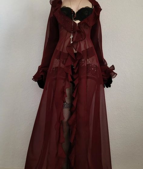 Persephone Aesthetic Outfit, Classy Vampire, Sacrificial Lamb, Look Retro, Red Blood, Alt Fashion, Black Mamba, Gothic Outfits, Goth Outfits