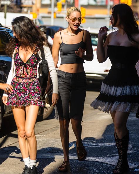 Gigi Hadid with Alana O’Herlihy, Leah McCarthy and another friend in the streets of New York yesterday; August 13, 2022 Leah Mccarthy, Streets Of New York, New York Street, Gigi Hadid, The Streets, Halter Dress, New York, Dresses, Quick Saves