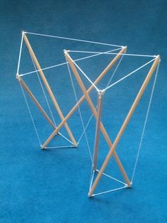 Tensegrity structure (general form of geodesic domes), which has tension and compression lines, none of which touch. Tensegrity Sculpture, Showing Emotions, Tensegrity Structure, Tensile Structures, Geometric Sculpture, Norman Foster, Wooden Structure, Geodesic Dome, Structure Architecture