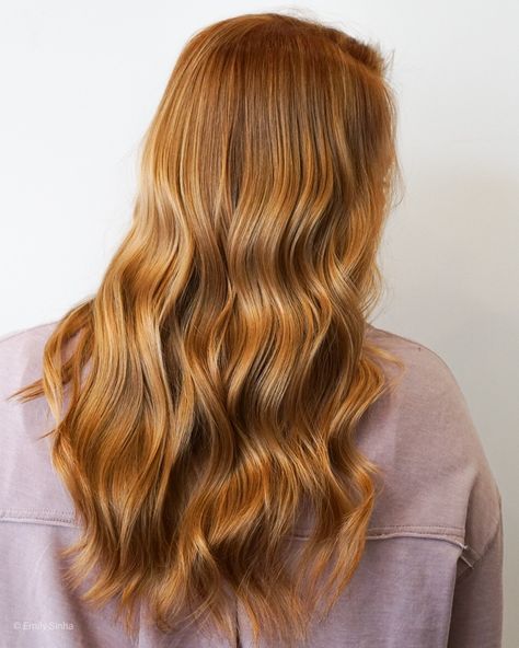 Light Golden red hair. Wella KP haircolor formula 7/43 8/43 8/0 2:2:1 Golden Red Hair, Golden Copper Hair, Golden Hair Color, Hair Dye Shades, Copper Blonde Hair, Red Hair Inspiration, Red Blonde Hair, Gold Hair Colors, Ginger Hair Color