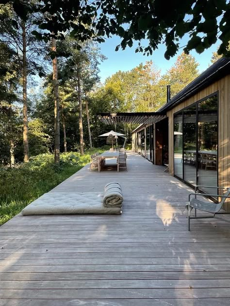 Nordic Barnhouse, Nordic House, Modern Barn House, Weekend House, Casa Container, House Extension, Barn Style House, Modern Barn, Forest House