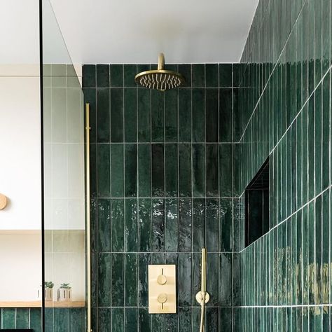 Interior Design- By Jen + Mar | INTERIOR FOX on Instagram: "Whenever we post this emerald green shower on our Pinterest account - it always goes viral (P.S. if you’re on Pinterest, come say hi!)

The gold + dark emerald green tiles just look so good together, don’t you think? 💚

#bathroomdesign #bathroominteriors #bathroominteriordesign #bathroominspiration #interiordesigninspiration #interiordesigneruk" Emerald Green Bathroom, Green Shower Tile, Dark Green Tile, Adu Ideas, Dark Green Bathrooms, Green Subway Tile, Green Tile Bathroom, Green Bathroom Decor, Vanities Bathroom