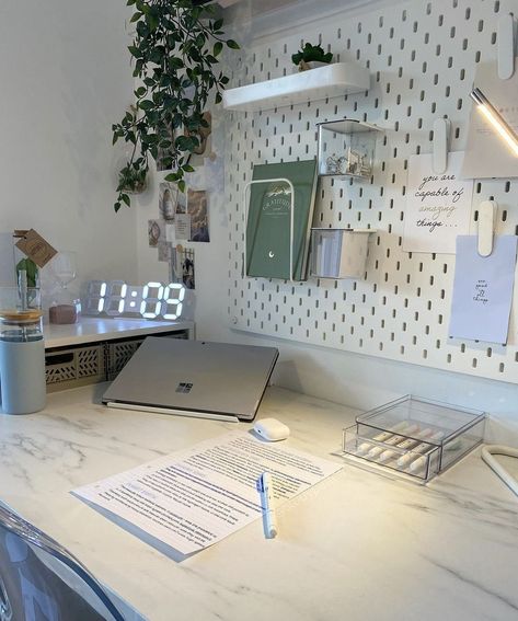 simple desk and pegboard ideas Aesthetic Pegboard, Workspace Essentials, Study Desk Decor, Study Place, Aesthetic Room Ideas, Happy New Years Eve, Happy New Years, Room Redesign, Pinterest Room Decor