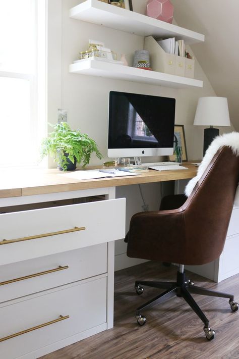 One of the reasons I went with three dressers as the base of the desk in the studio was for the ample storage the nine drawers would provide. Home Office Organization Ideas, Decor and Design Ikea Desk Hack, Cheap Office Furniture, Ikea Office, Hack Ikea, Desk Drawers, Studio Desk, Ikea Desk, Organized Desk Drawers, Guest Room Office