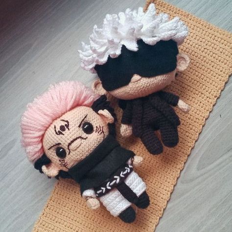 Plushies Sukuna and Gojo Plushies: A Pair of Chibi Amigurumi Crochet Dolls Crochet Gojo Satoru, Jujutsu Kaisen Crochet Pattern, Gojo Cat Crochet, Gojo Crochet Pattern, Jujutsu Kaisen Crochet, Jjk Crochet, Crochet Gojo, Anime Amigurumi, Sukuna Gojo