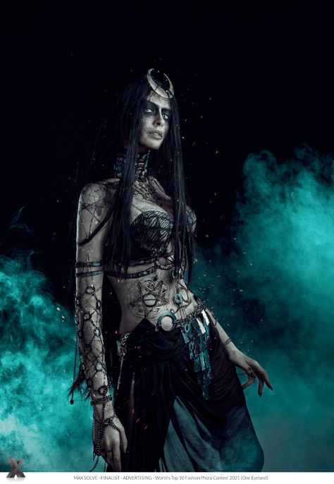 Enchantress Costume, Enchantress Dc, Enchantress Cosplay, Hahaha Joker, Dark Costumes, Dc Costumes, Horror Halloween Costumes, Goddess Outfit, Dc Comics Girls