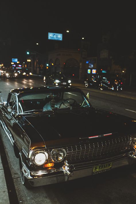 New Car Wallpaper, Whittier Blvd, Old Vintage Cars, Wallpaper Images Hd, Lowrider Cars, Old School Cars, Old Classic Cars, Classy Cars, Old Car