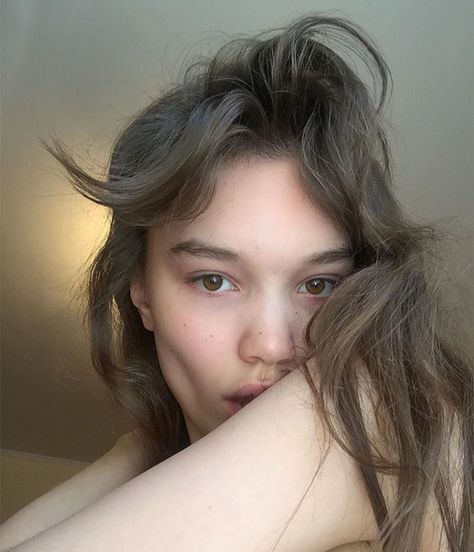 Structure Aesthetic, Invisible Life Of Addie Larue, Facial Structure, Addie Larue, No Makeup Makeup, Makeup Video, Portrait Reference, Posts Ideas, Funky Hairstyles