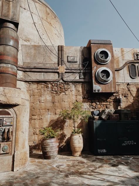 Star Wars Setting, Space Bounty Hunter Aesthetic, Star Wars City, Star Wars World, Star Wars Village, Endor Star Wars Aesthetic, Batuu Aesthetic, Star Wars World Aesthetic, Star Wars Scenery