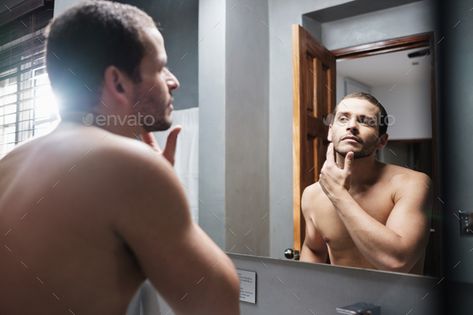 Studio Mirror, In Front Of Mirror, Shower Images, Body Portrait, Portrait Man, Beard Look, Smiling Man, Muscle Body, In Bathroom