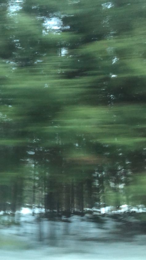 Blur Nature, Iphone Wallpaper Blur, Blur Image, Forest Background, Blur Photo, Whatsapp Wallpaper, Green Theme, Phone Wallpaper Patterns, Forest Wallpaper