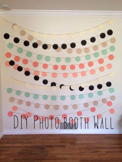 Wedding Photo Booth Ideas Photo Booth Wall, Diy Fotokabine, Diy Wedding Photo Booth, Easter Backdrop, Stitch Birthday, Backdrop Diy, Photos Booth, Diy Photo Booth, Backdrop Ideas