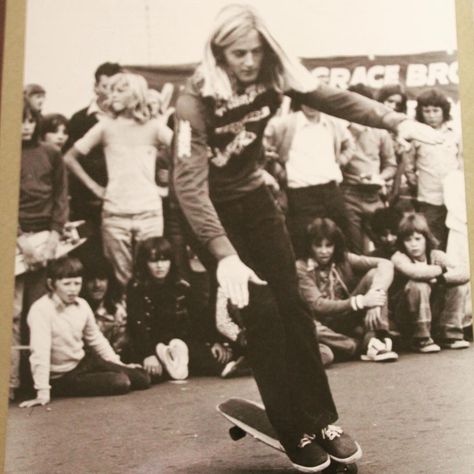 Stacy Peralta on Instagram: “Another very early demo in Australia in some shopping center parking lot” 1970s Skateboarding, Stacy Peralta, Lords Of Dogtown, Skateboard Photos, Parking Lot, Shopping Center, Skateboarding, Skating, Skateboard