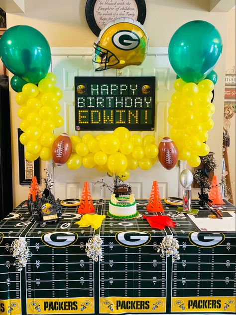 Green Bay Birthday Party, Green Bay Packers Party Ideas, Green Bay Packers Party Decorations, Packer Birthday Party, Green Bay Packer Birthday Party, Green Bay Packers Birthday Party, Packers Birthday Party, Packers Decor, Packers Birthday